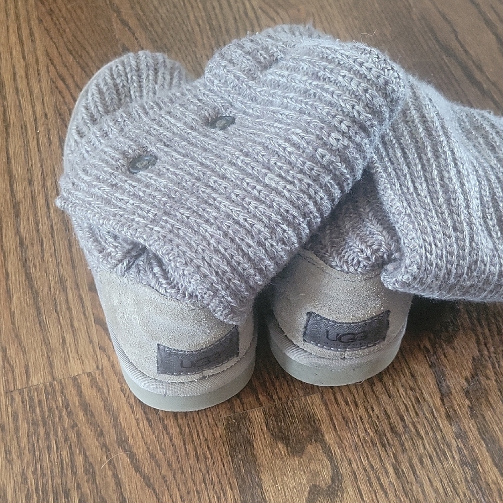UGG Gray Knit Slippers